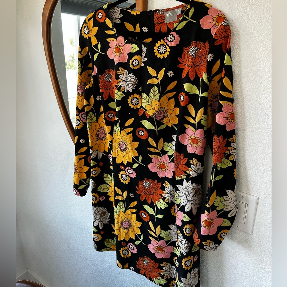 ASOS Shift Dress with Long Sleeves in 60s Floral Print US 14 but fits like US 12